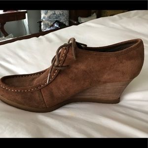 Cute, gently worn, Wedge tie booties